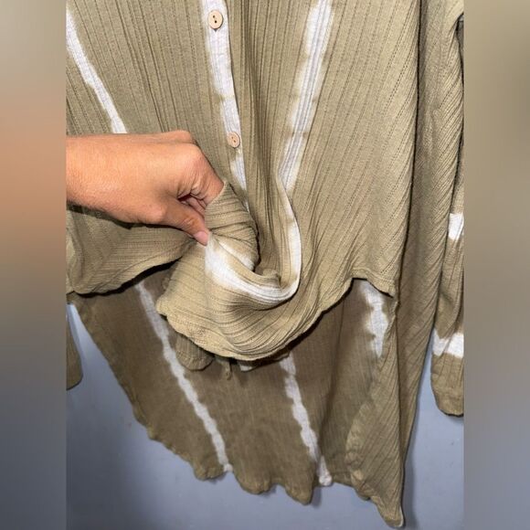 Free People Womens Green Tie Dye Button Down Top S BOHO EUC - Picture 3 of 7